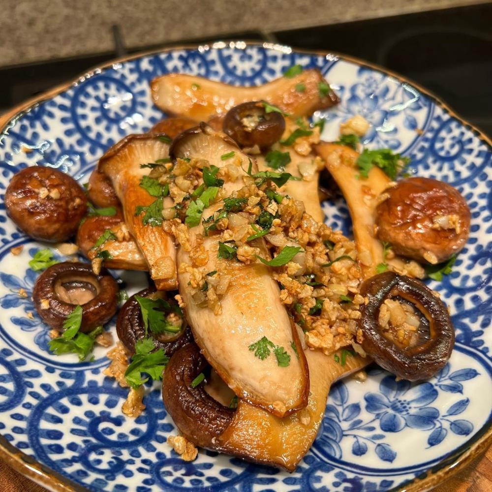 Hà Tăng làm đủ món ngoại chiều chồng con-4