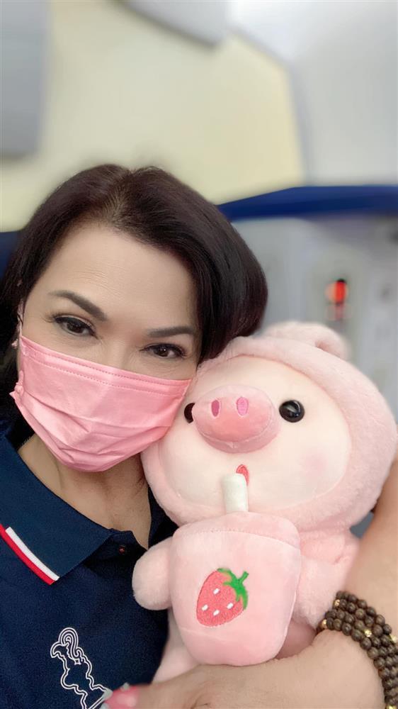 Tin showbiz Việt ngày 9/10: Trizzie Phương Trinh hội ngộ mẹ chồng cũ-3