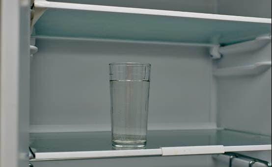 Tủ lạnh có mùi khó chịu, mách bạn 5 mẹo khử mùi hôi-5