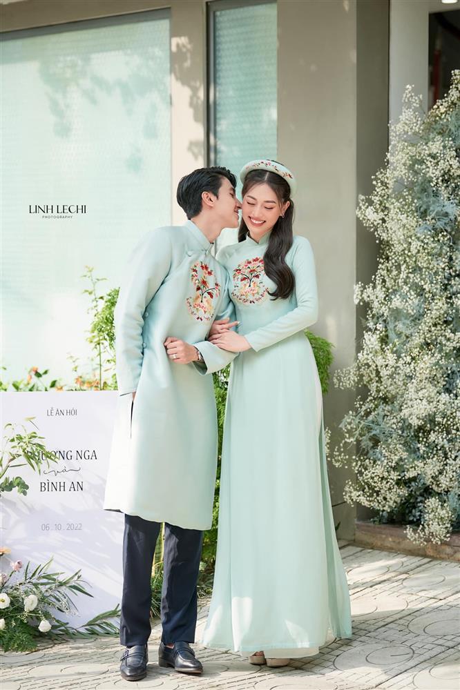 Hé lộ thiệp cưới cá tính, ý nghĩa của Bình An - Phương Nga-2