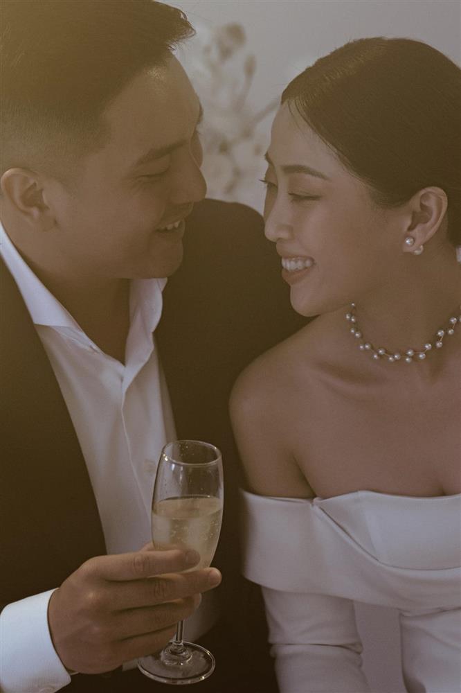 Liêu Hà Trinh đã tìm được bạn thất lạc hơn 10 năm để mời cưới-7