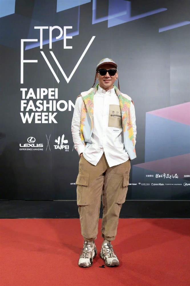 Từ Hy Viên và chồng Hàn hôn nhau mỗi ngày-2