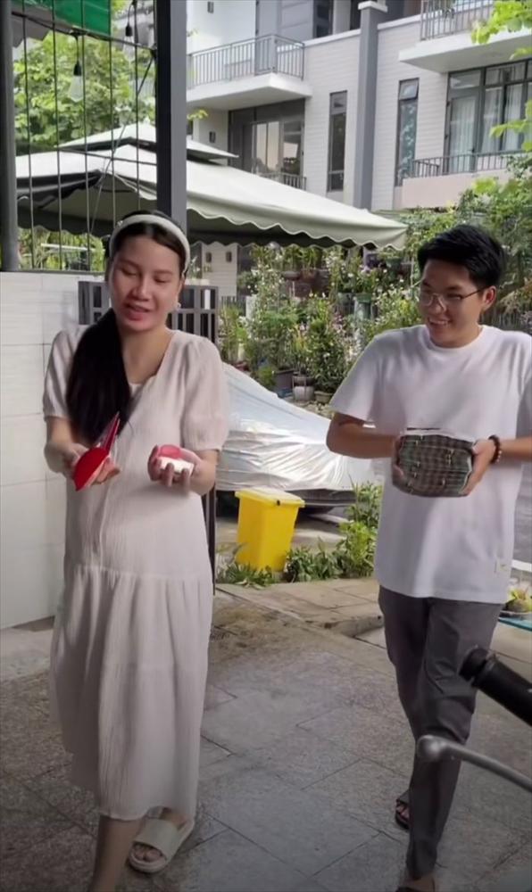 Hot mom Thanh Trần tậu nhà mới đón con thứ 3 chào đời-2
