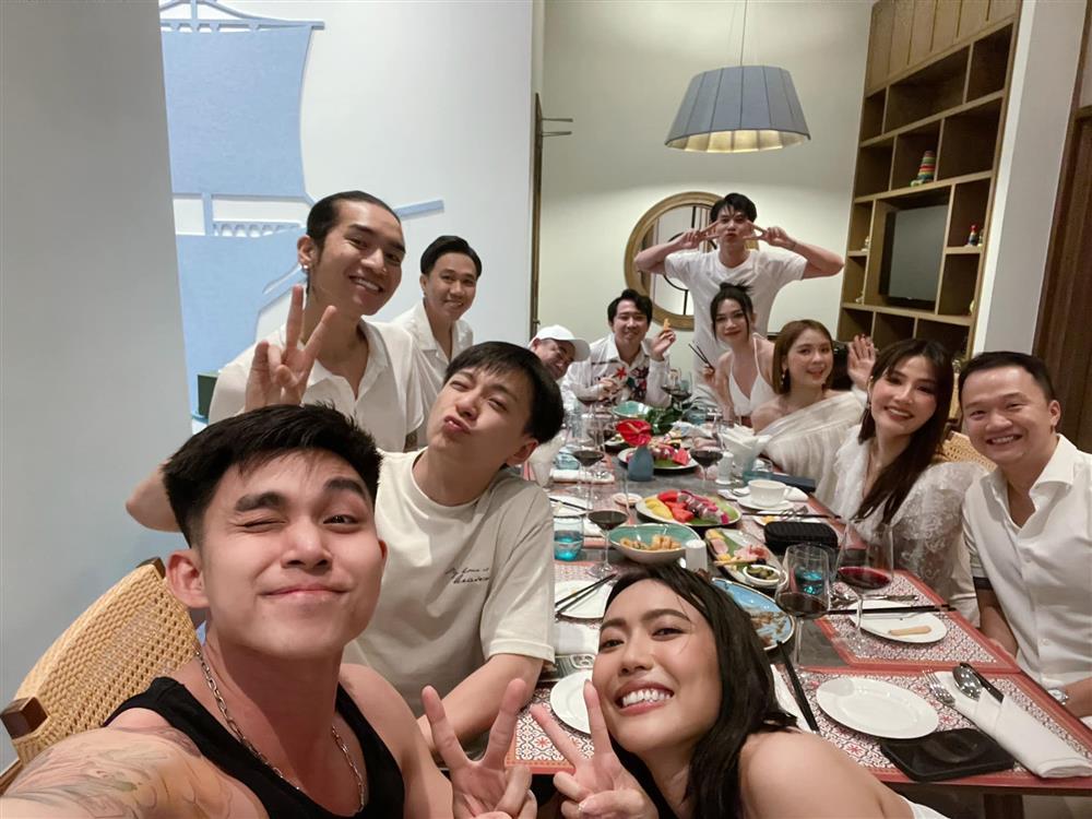 Ăn cưới Diệu Nhi, một cặp đôi Vbiz được mong chốt đơn lẹ-4