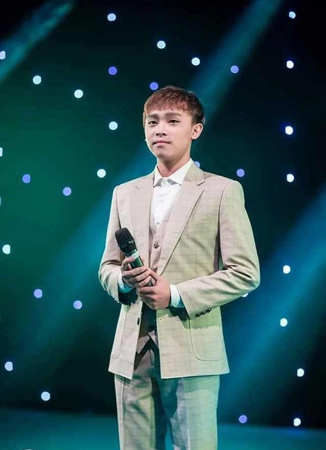 Hồ Văn Cường hát live bất ổn, phong độ ra đi?-1