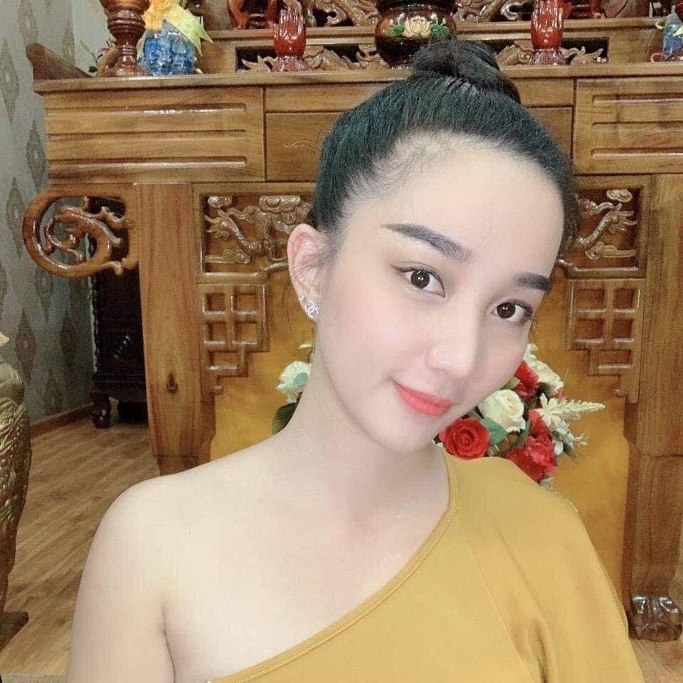 Ngoài lúc xuề xòa, vợ Lê Dương Bảo Lâm mặc đẹp kém gì celeb-11