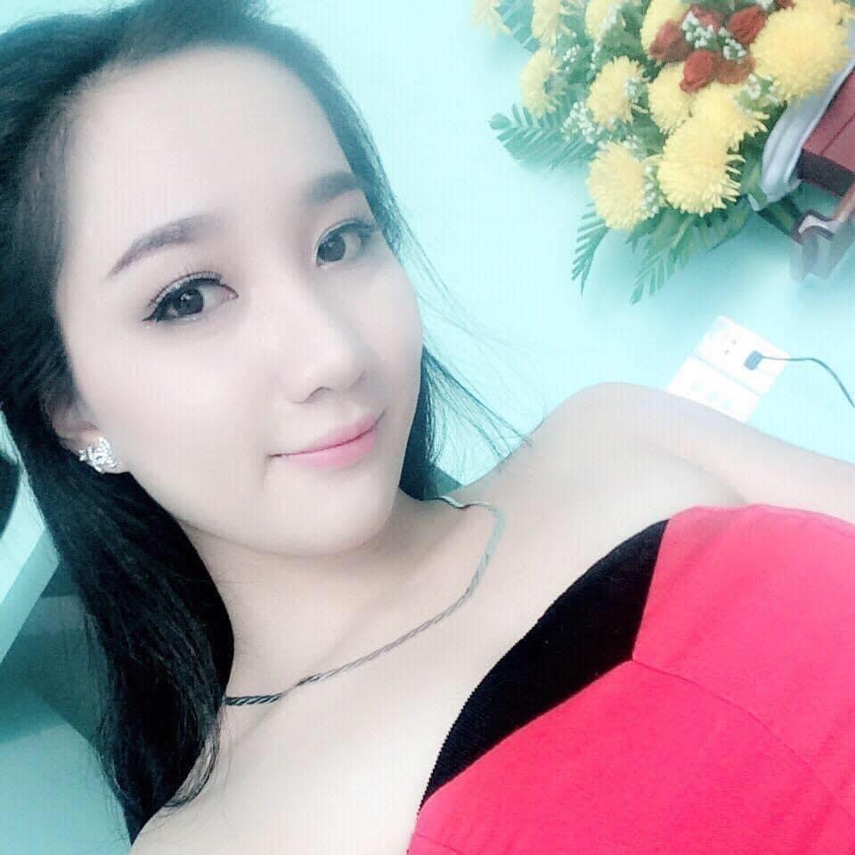 Ngoài lúc xuề xòa, vợ Lê Dương Bảo Lâm mặc đẹp kém gì celeb-6