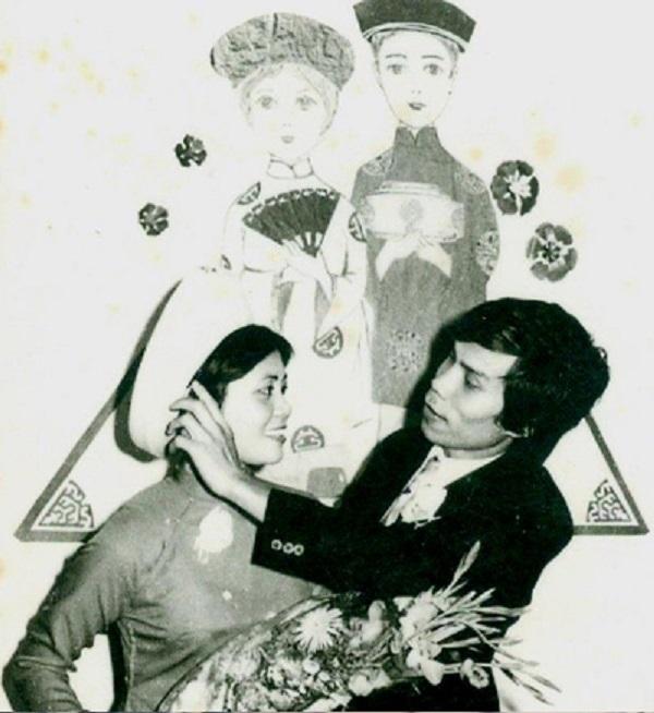 Ảnh cưới giản dị 30 năm trước gây bão: Rước dâu bằng xe đạp-3