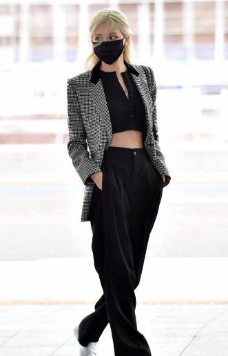 BLACKPINK gợi ý mới blazer mùa thu theo phong cách cá tính-6