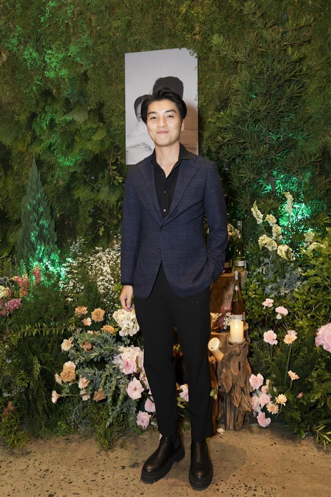 Celeb nô nức ăn cưới Liêu Hà Trinh, 2 người từ đám Diệu Nhi qua-12