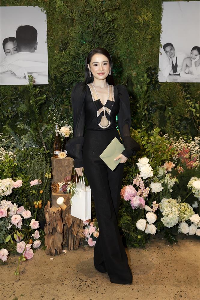 Celeb nô nức ăn cưới Liêu Hà Trinh, 2 người từ đám Diệu Nhi qua-19