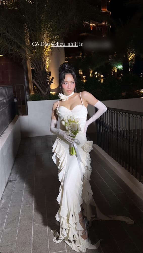 Diệu Nhi quăng giày, mặc váy cưới với dép lê để quẩy cho sung-8
