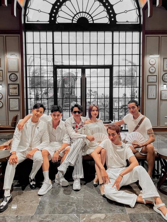 Trấn Thành dự đám cưới: Luôn chỉn chu, lần nào cũng gây ấn tượng-9