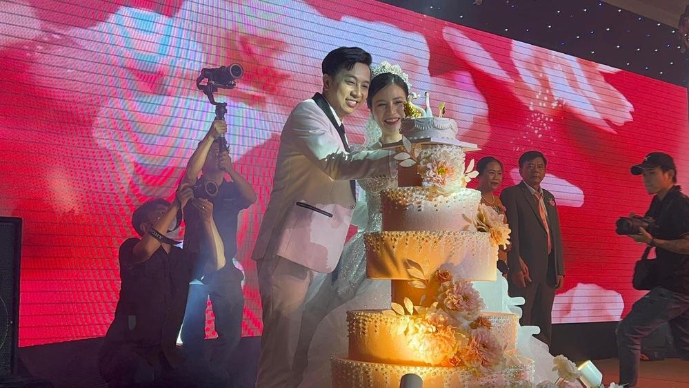 Đám cưới Lý Tuấn Kiệt HKT và hot girl Linh Rin không có nhiều nghệ sĩ-10