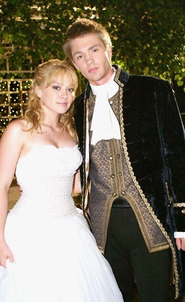 Những nàng Lọ Lem đời thường màn ảnh: Nữ chính xứ Hàn xinh như búp bê-8