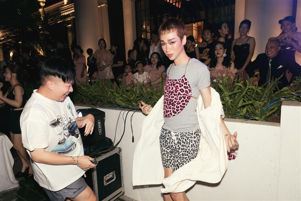 Trấn Thành bế bổng Kỳ Duyên, Anh Tú nộp phạt bao nhiêu cho vừa?-12