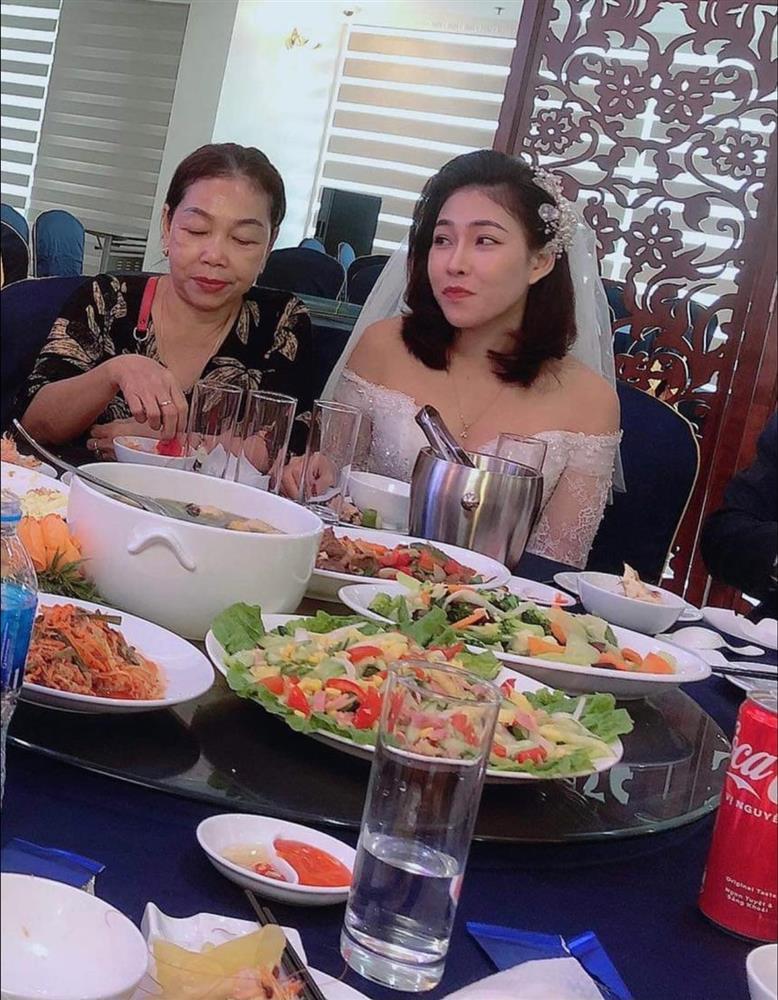 Vợ cũ Hiệp Gà tái hôn, bất chấp bị mang con ra làm vật cản-1