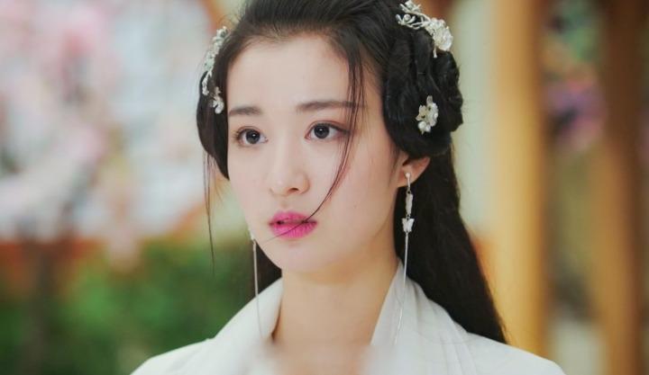 Dàn mỹ nữ thay thế Dương Mịch: Trẻ nhưng nhạt như nước ốc-8