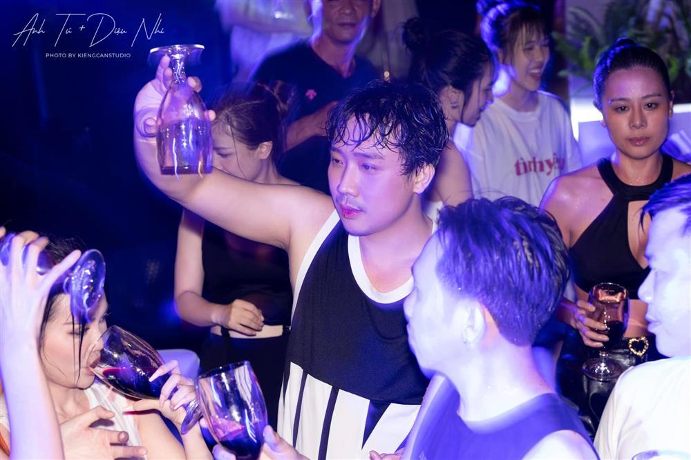 Hari Won phản ứng khi Trấn Thành bế bổng dàn mỹ nhân-14