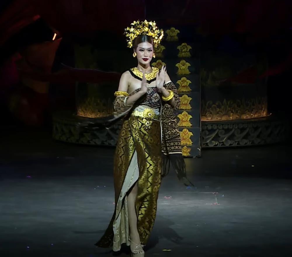 Thiên Ân trình diễn an toàn, Thùy Tiên sáng bừng tại Indonesia-3