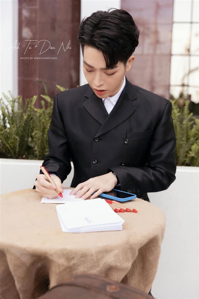 Đức Phúc như thiếu nhi, quẩy chẳng giống ai trong đám cưới-7