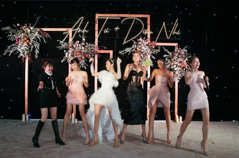 Diệu Nhi đánh dấu chủ quyền với Anh Tú, tiện khoe đôi chân cực phẩm-6