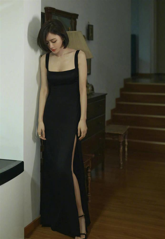 Tần Lam lột xác với tóc ngắn cá tính, 43 tuổi mà như gái 20-4