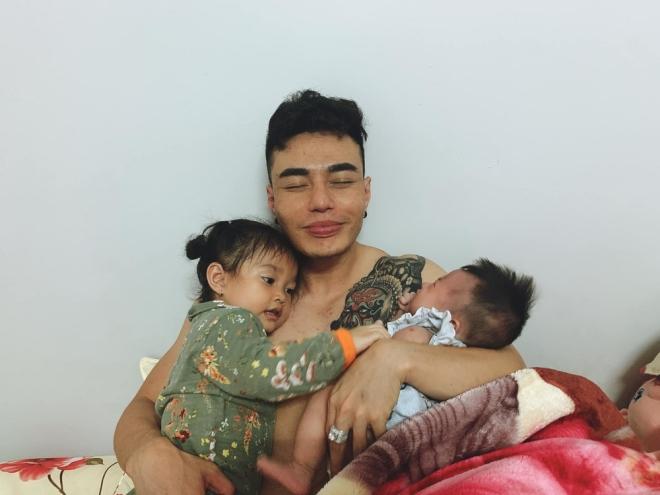 Lê Dương Bảo Lâm lần đầu lộ hình xăm khủng kín lưng-7