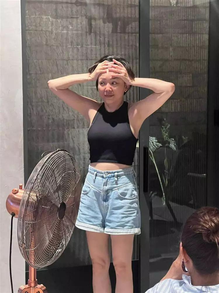 Tóc Tiên khoe dáng kỳ cục sau ảnh giống Trang Nemo-4