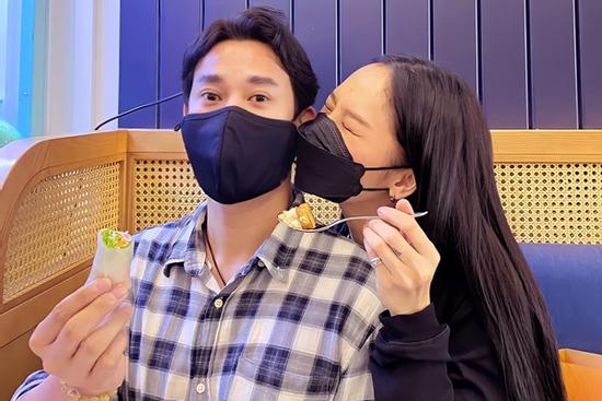 Tin showbiz Việt ngày 12/10: Miu Lê xuất hiện tình cảm bên Hứa Vĩ Văn