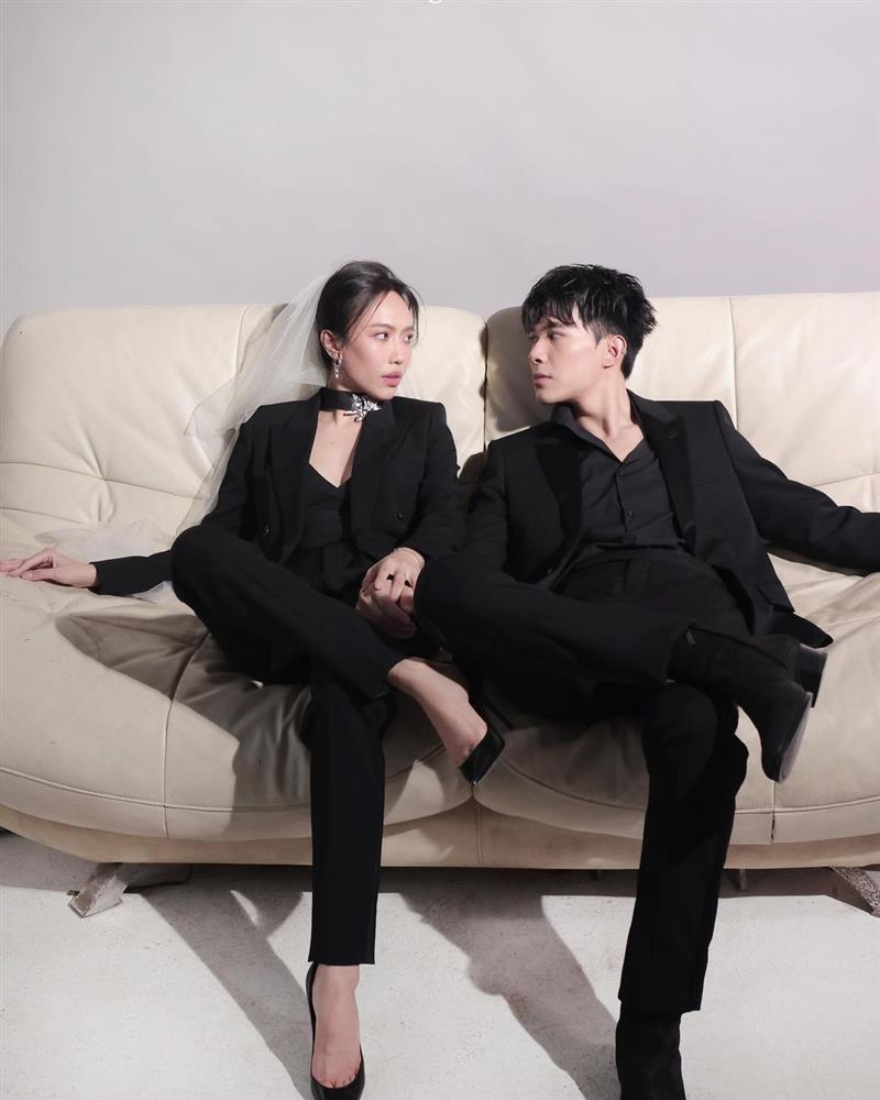 Diệu Nhi tổng kết ảnh cưới với bộ hình mặc vest đen chuẩn men-4