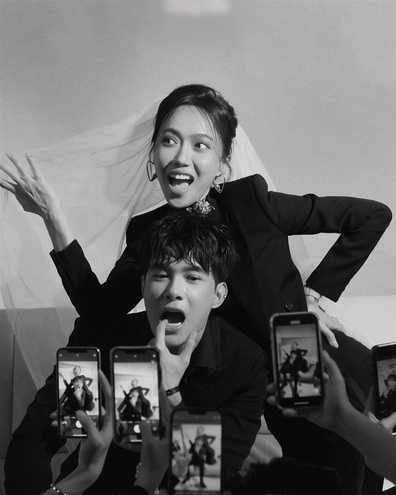 Diệu Nhi tổng kết ảnh cưới với bộ hình mặc vest đen chuẩn men-9