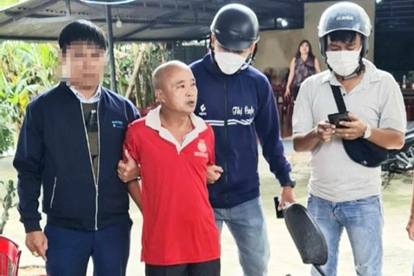 Vợ mang thai bị cuốn vào gầm xe khách, chồng gào khóc kêu cứu-2