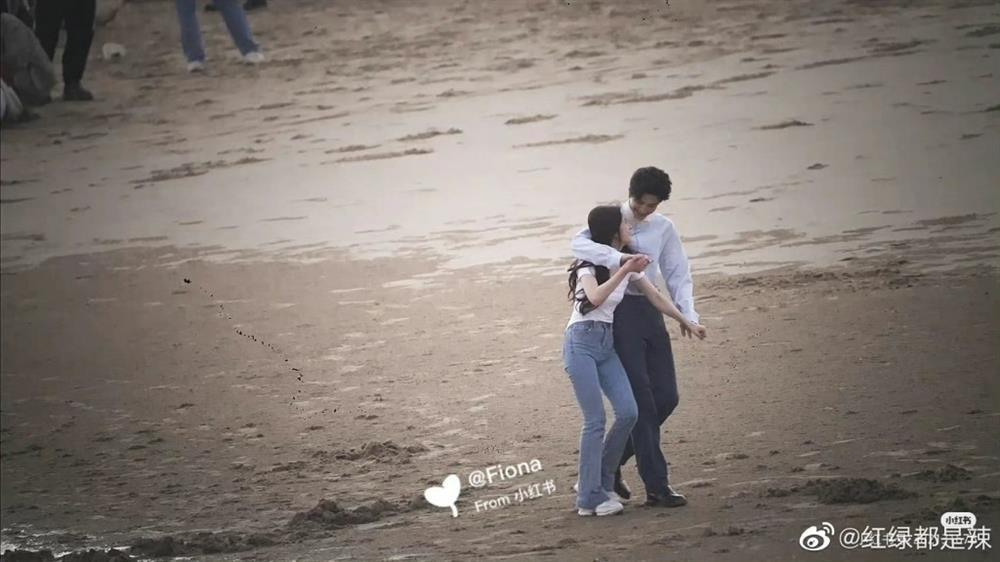 4 phim ngôn tình cực ngọt: Dương Dương - Triệu Lộ Tư đều có tình mới-3