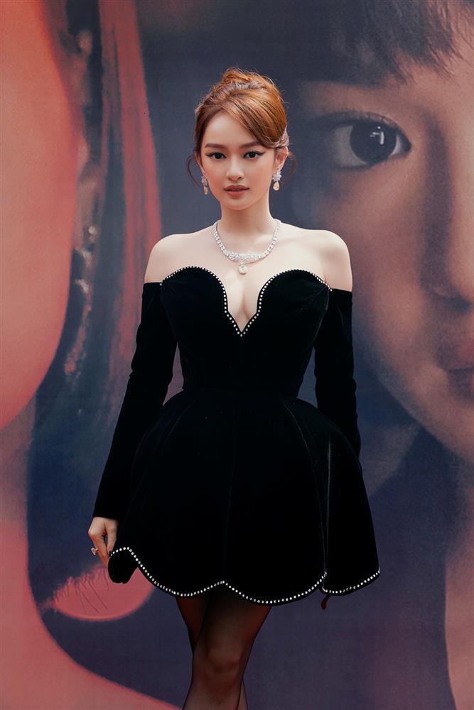 Lan Ngọc tự hào về vai diễn làm sống lại ngọn lửa làm nghề-5