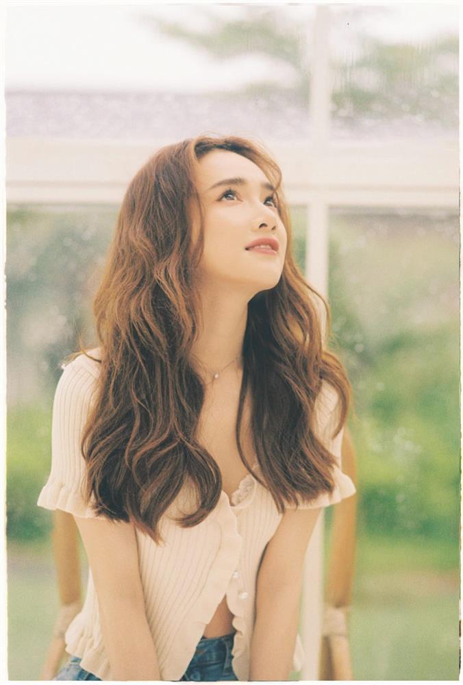 Nhã Phương tăng cân vẫn giữ được vòng eo con kiến-1