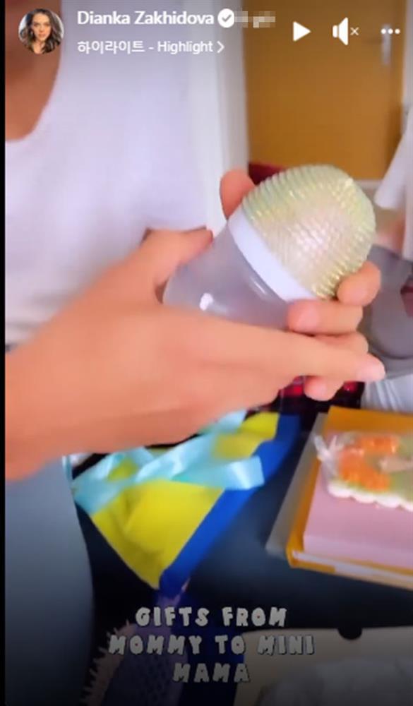 Bùi Tiến Dũng khui quà xịn sò mẹ vợ tặng cháu ngoại sắp ra đời-3