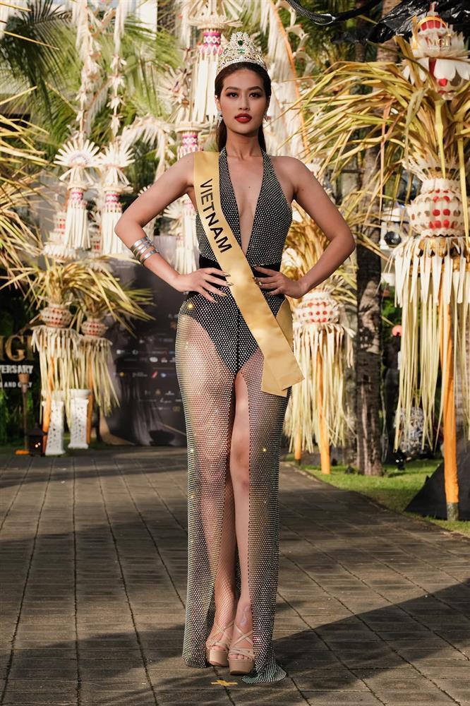 Thiên Ân chưa đủ mạnh để tranh vương miện Miss Grand 2022-10
