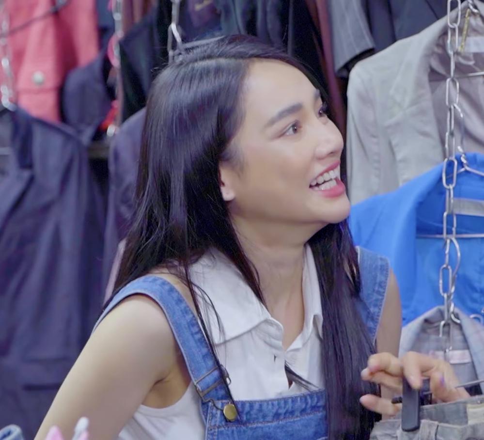 Nhã Phương lộ thói quen tiết kiệm khi mua đồ si cùng Thúy Ngân-5