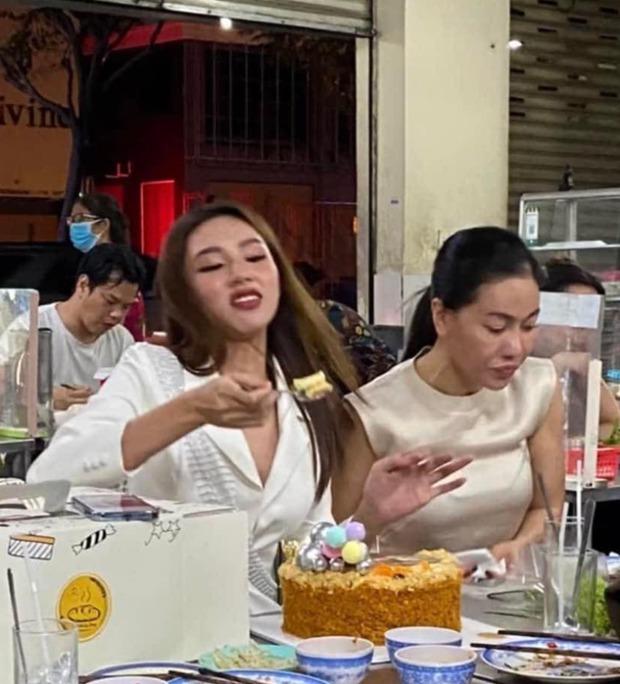 Thùy Tiên cứ ăn là bị dìm hàng, trôi hết hình tượng Miss Grand International-5