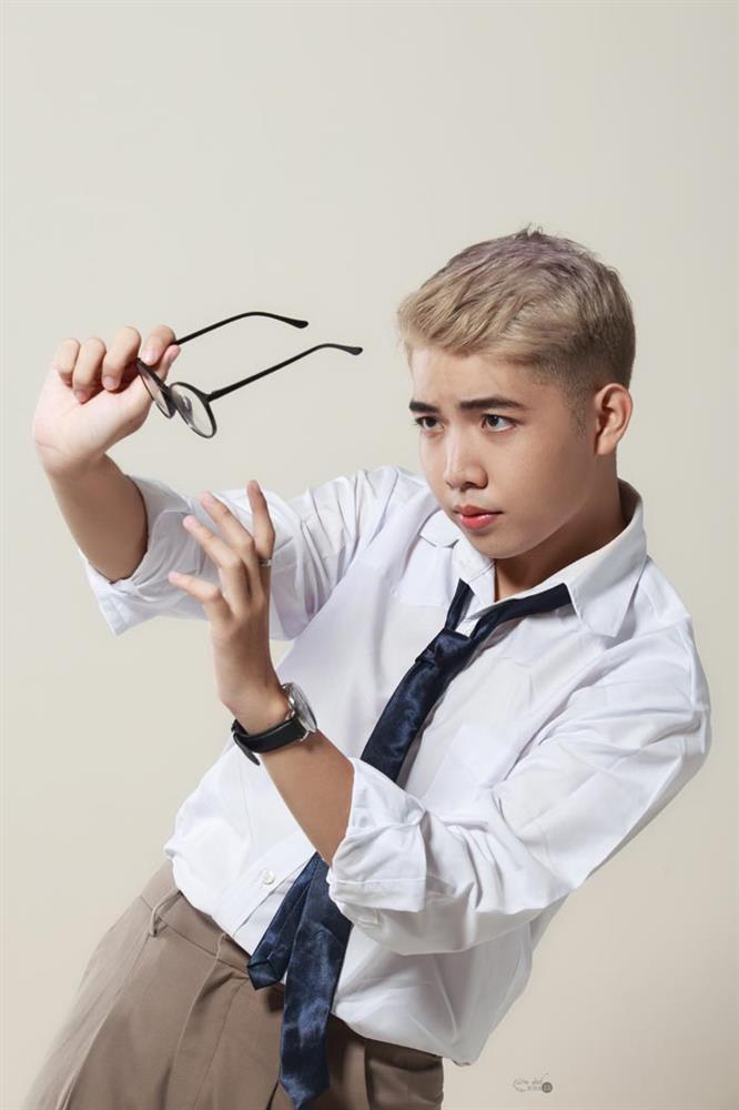 Thái Kiến Quốc: Người tạo trend đình đám cầm X đồng ăn sạch...-1