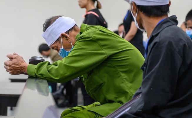 Ông nội cháu bé bị đóng đinh vào đầu: Người mẹ không thể vô can-4