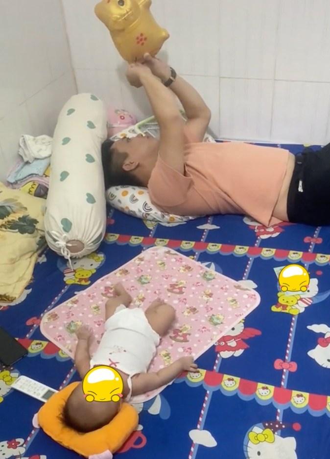 Chồng mải mê móc tiền heo đất, vợ lặng lẽ chụp bằng chứng phạm tội-1