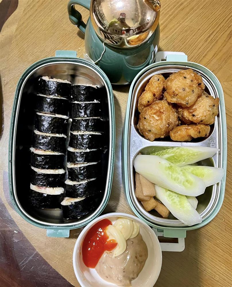 Loạt cơm hộp đã ngon lại đẹp vợ trẻ làm cho chồng mang đi làm-10