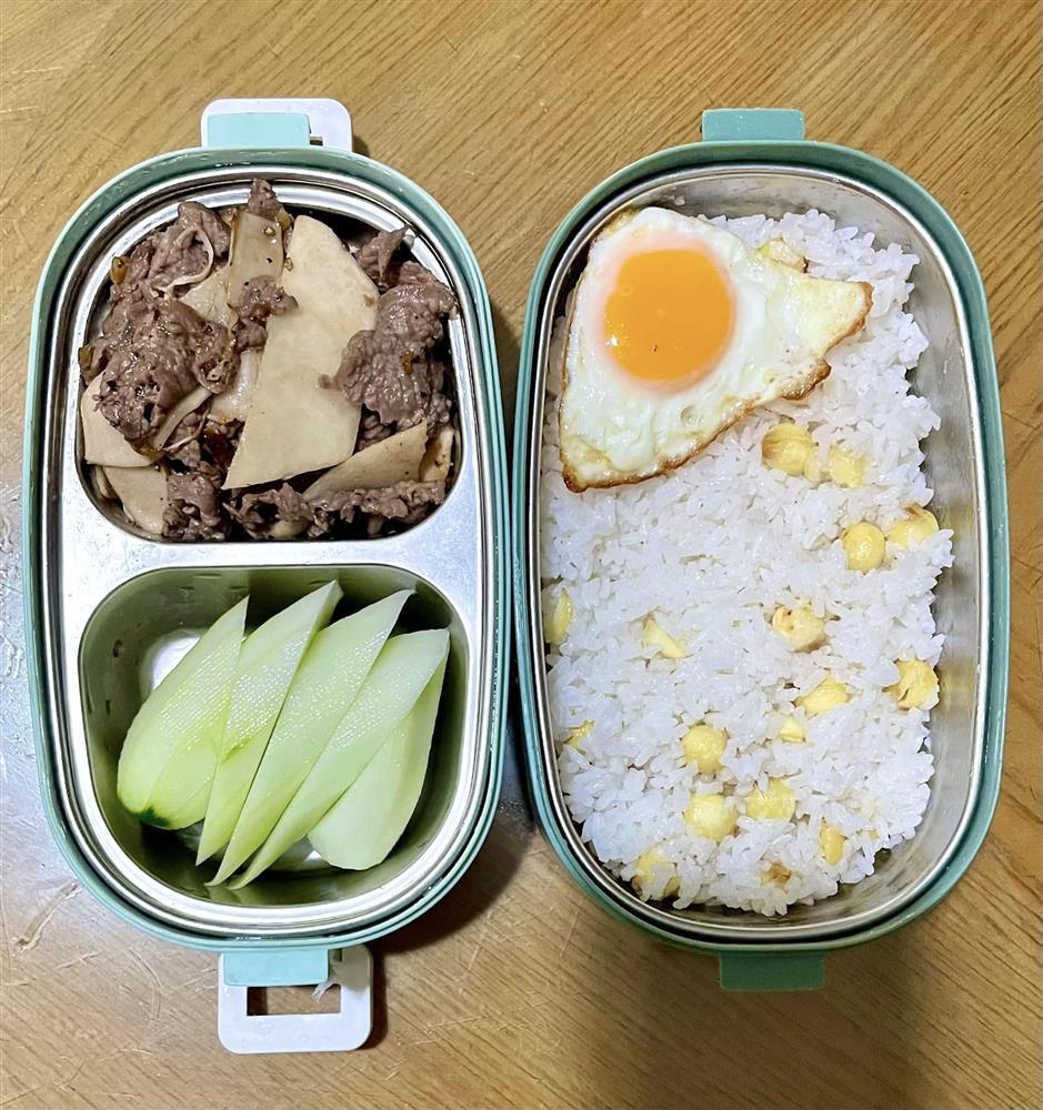 Loạt cơm hộp đã ngon lại đẹp vợ trẻ làm cho chồng mang đi làm-12