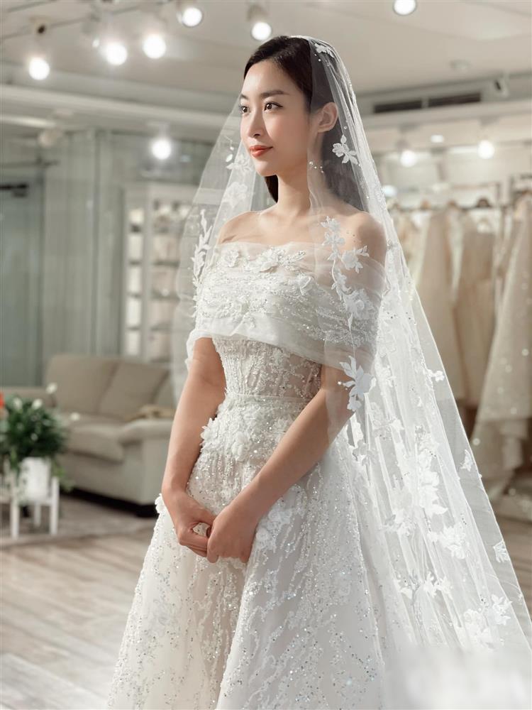 Đỗ Mỹ Linh thử 6 váy cưới để chụp ở châu Âu với con trai bầu Hiển-6