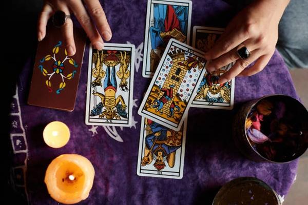 Bói bài Tarot Chủ Nhật 16/10/2022: Ngậm bồ hòn làm ngọt-1