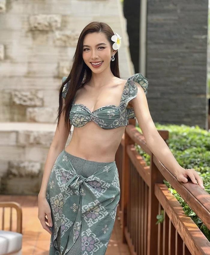 Hari Won diện quần rách toác - Phượng Chanel mix hàng hiệu xịn sò-6