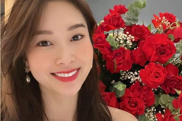 Hoa hậu Đặng Thu Thảo khoe ảnh gia đình, visual nức nở-10