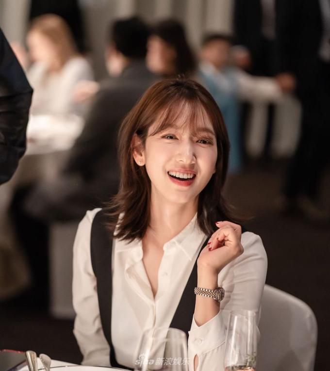 Park Shin Hye làm mới diện mạo sau 5 tháng sinh con-1